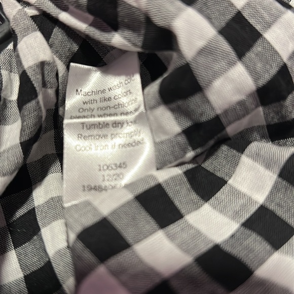 So black and white top - Picture 6 of 6